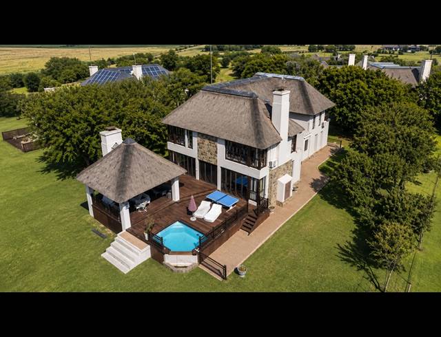 5 BEDROOM HOUSE FOR SALE IN CLOUDY CREEK